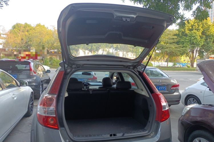 Used Dongfeng Aeolus H30 2012 CROSS 1.6L Manual Zunyi Model Trunk