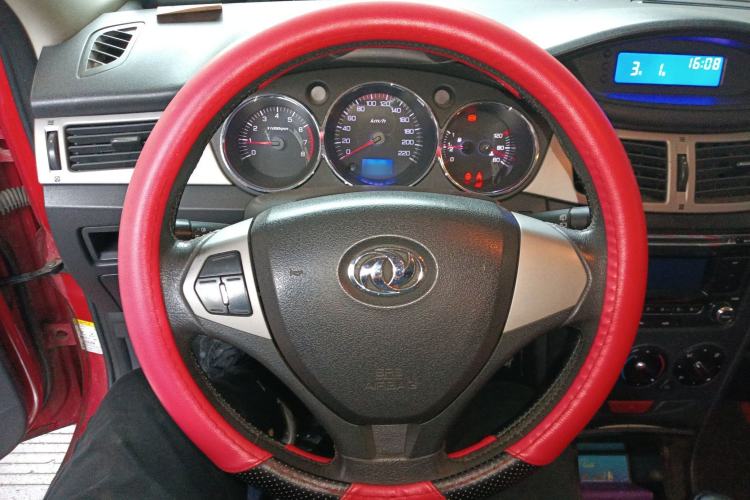 Used Dongfeng Aeolus H30 2012 CROSS 1.6L Manual Luxury Model Steering Wheel