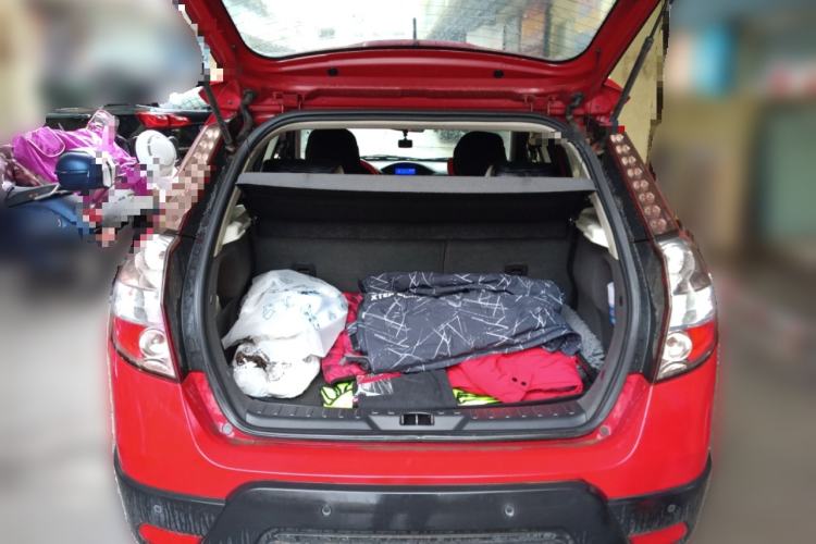Used Dongfeng Aeolus H30 2012 CROSS 1.6L Manual Luxury Model Trunk