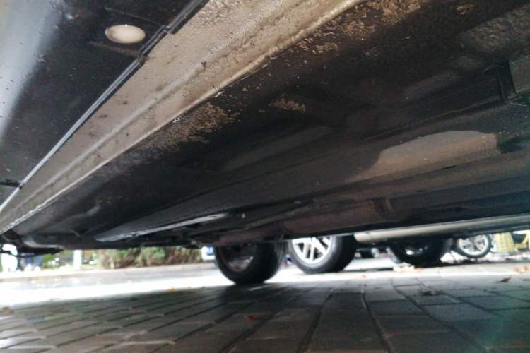Used Dongfeng Aeolus H30 2012 CROSS 1.6L Manual Zunyi Model Chassis Front Right