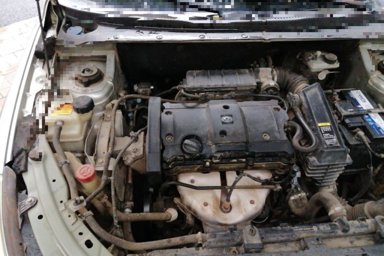 Used Dongfeng Aeolus H30 2012 CROSS 1.6L Manual Zunyi Model Engine Bay Right