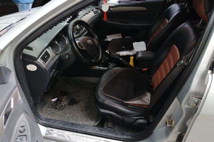Used Dongfeng Aeolus H30 2012 CROSS 1.6L Manual Zunyi Model Left Front Seat