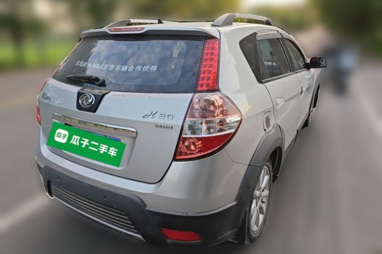 Used Dongfeng Aeolus H30 2012 CROSS 1.6L Manual Luxury Model Rear Right 45 Deg