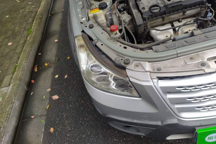 Used Dongfeng Aeolus H30 2012 CROSS 1.6L Automatic Zunyi Model Right Front Headlight