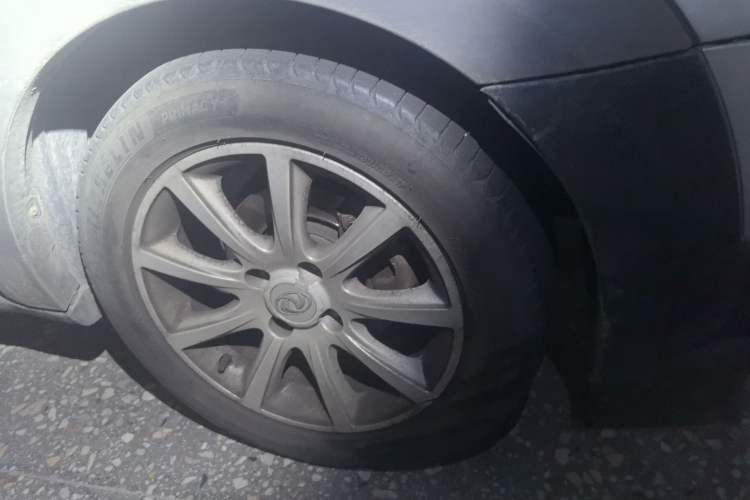 Used Dongfeng Aeolus H30 2012 CROSS 1.6L Manual Luxury Model Right Front Wheel Hub
