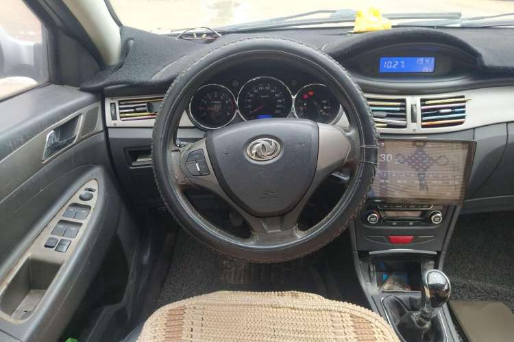 Used Dongfeng Aeolus H30 2012 CROSS 1.6L Manual Zunyi Model Steering Wheel