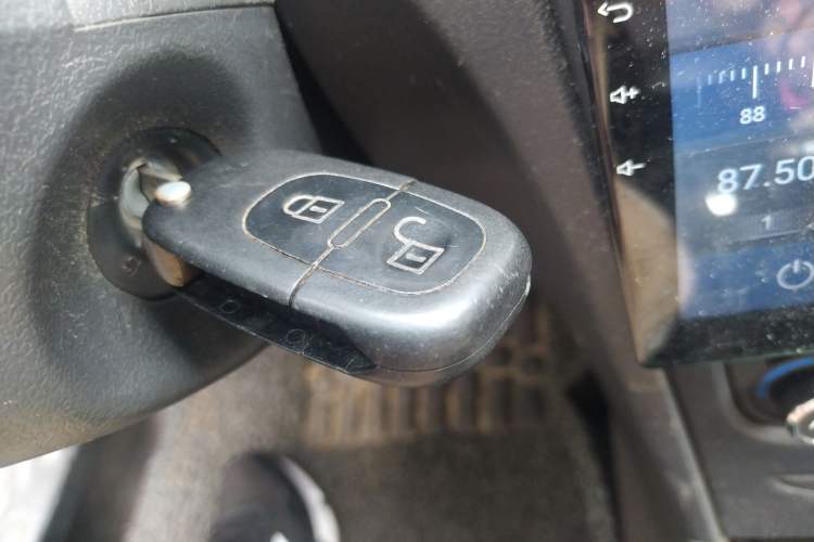 Used Dongfeng Aeolus H30 2012 CROSS 1.6L Manual Zunyi Model Vehicle Key
