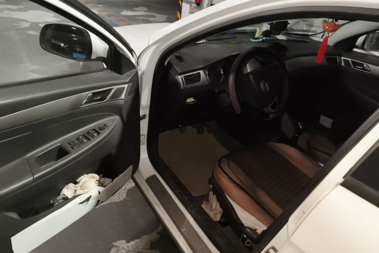 Used Dongfeng Aeolus H30 2012 CROSS 1.6L Manual Luxury Model Driver Seat