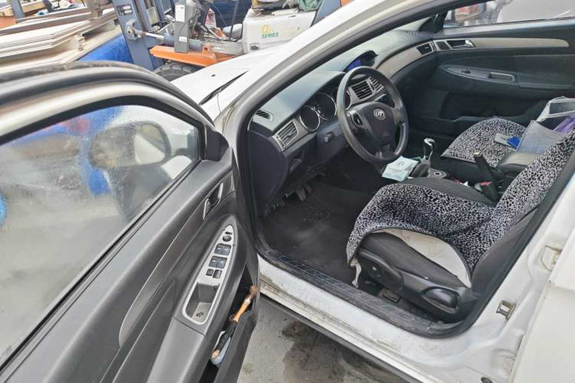 Used Dongfeng Aeolus H30 2012 CROSS 1.6L Manual Luxury Model Driver Seat