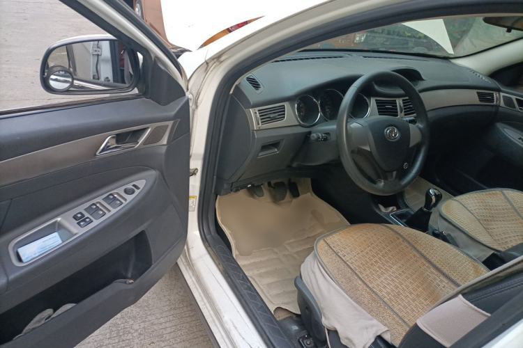Used Dongfeng Aeolus H30 2012 CROSS 1.6L Manual Zunyi Model Driver Seat