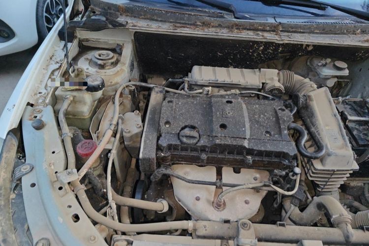 Used Dongfeng Aeolus H30 2012 CROSS 1.6L Automatic Luxury Model Engine Bay Right