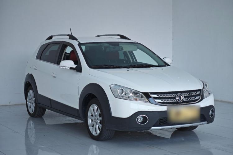 Used Dongfeng Aeolus H30 2012 CROSS 1.6L Automatic Luxury Model Exterior 2