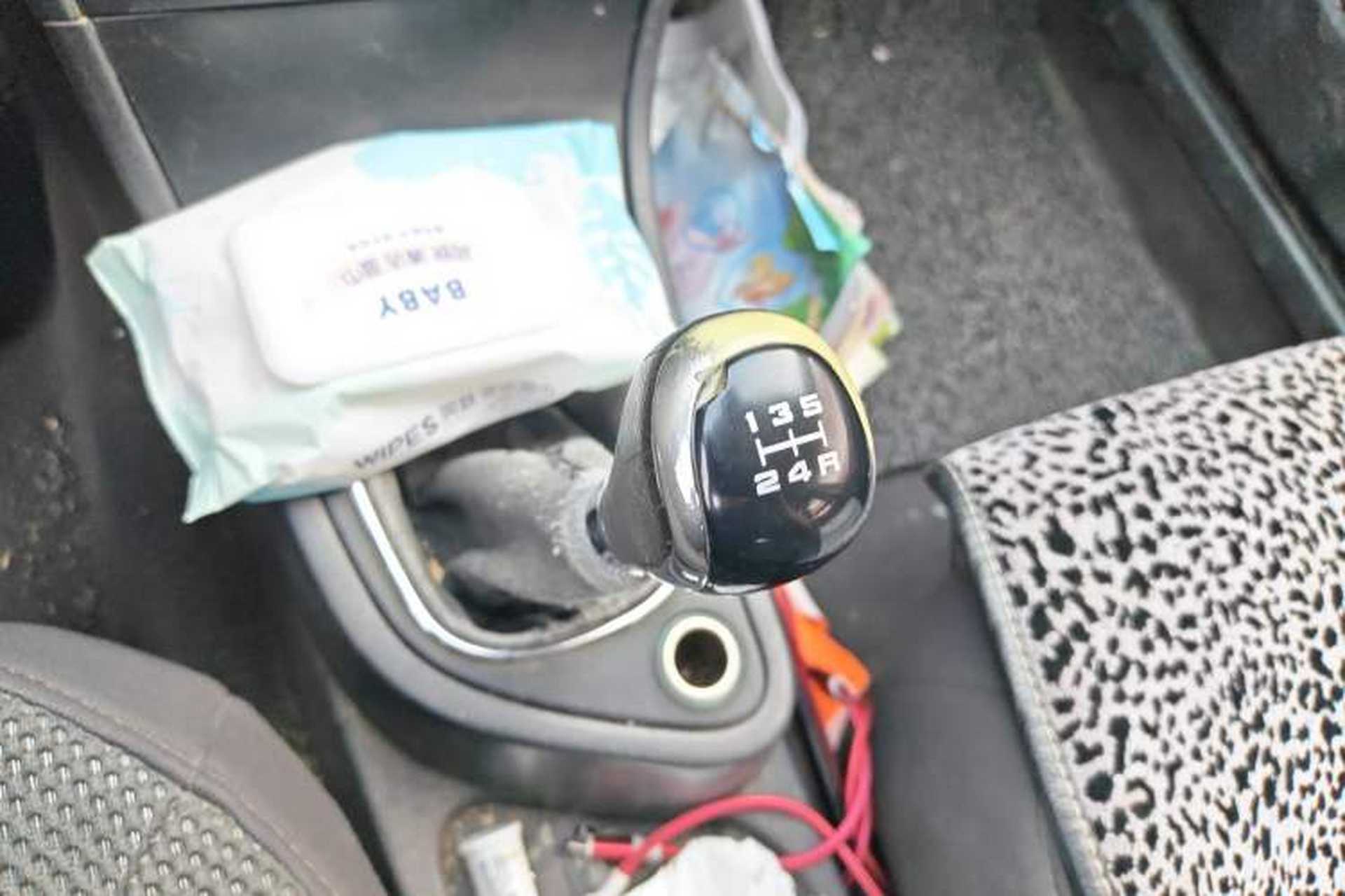 Used Dongfeng Aeolus H30 2012 CROSS 1.6L Manual Luxury Model Gear Lever