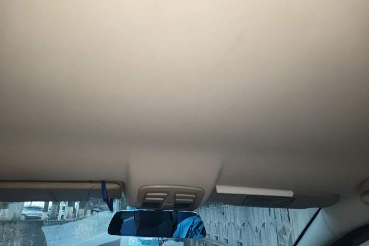 Used Dongfeng Aeolus H30 2012 CROSS 1.6L Manual Luxury Model Headliner