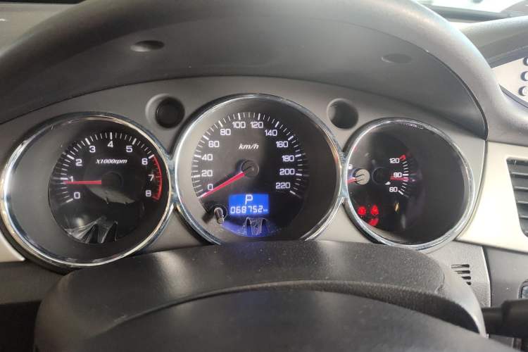 Used Dongfeng Aeolus H30 2012 CROSS 1.6L Automatic Zunyi Model Instrument Cluster