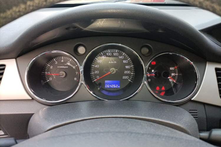 Used Dongfeng Aeolus H30 2012 CROSS 1.6L Manual Zunyi Model Instrument Cluster