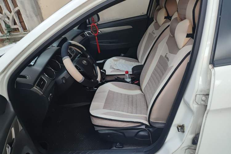 Used Dongfeng Aeolus H30 2012 CROSS 1.6L Manual Luxury Model Left Front Seat
