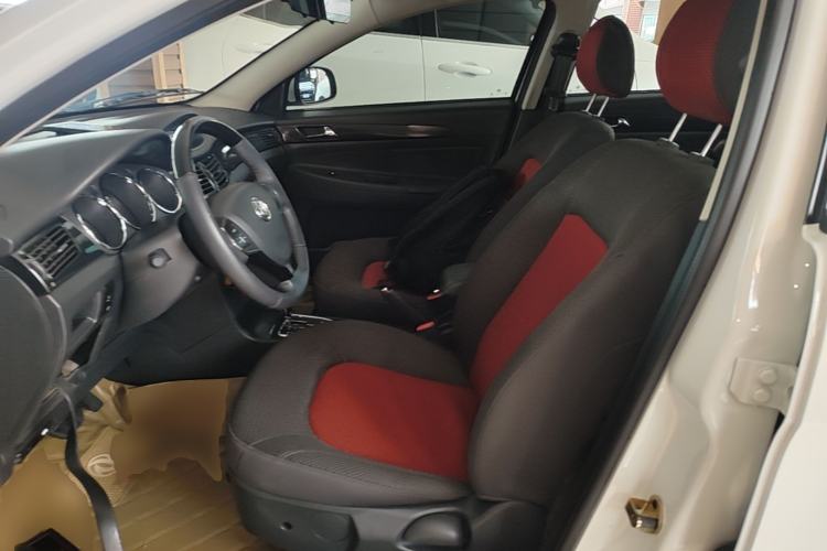 Used Dongfeng Aeolus H30 2012 CROSS 1.6L Automatic Luxury Model Left Front Seat