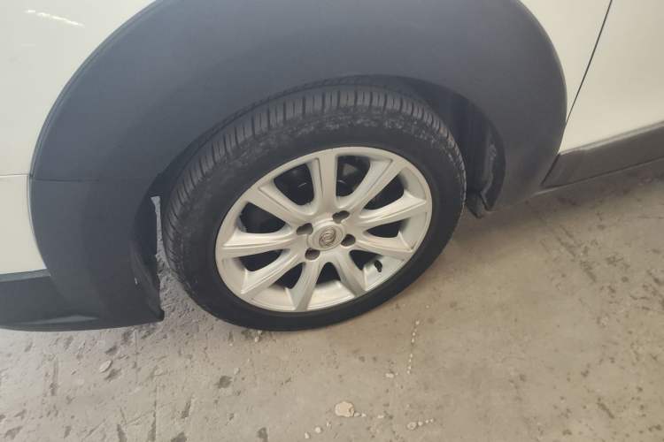 Used Dongfeng Aeolus H30 2012 CROSS 1.6L Automatic Zunyi Model Left Front Wheel Hub
