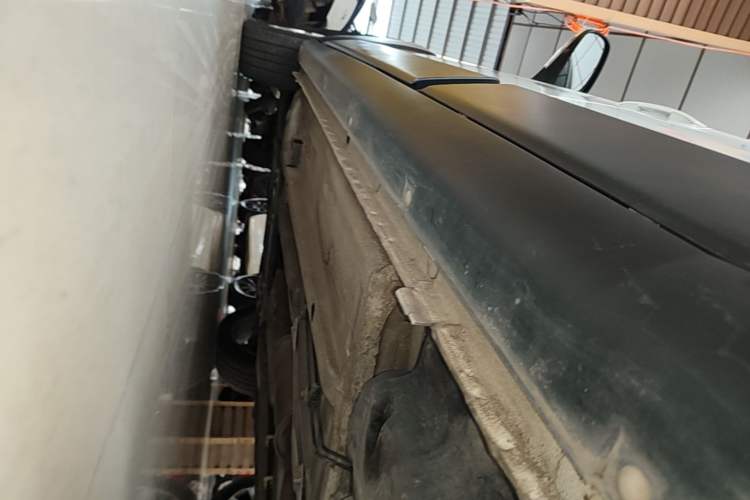 Used Dongfeng Aeolus H30 2012 CROSS 1.6L Automatic Luxury Model Left Side Sill