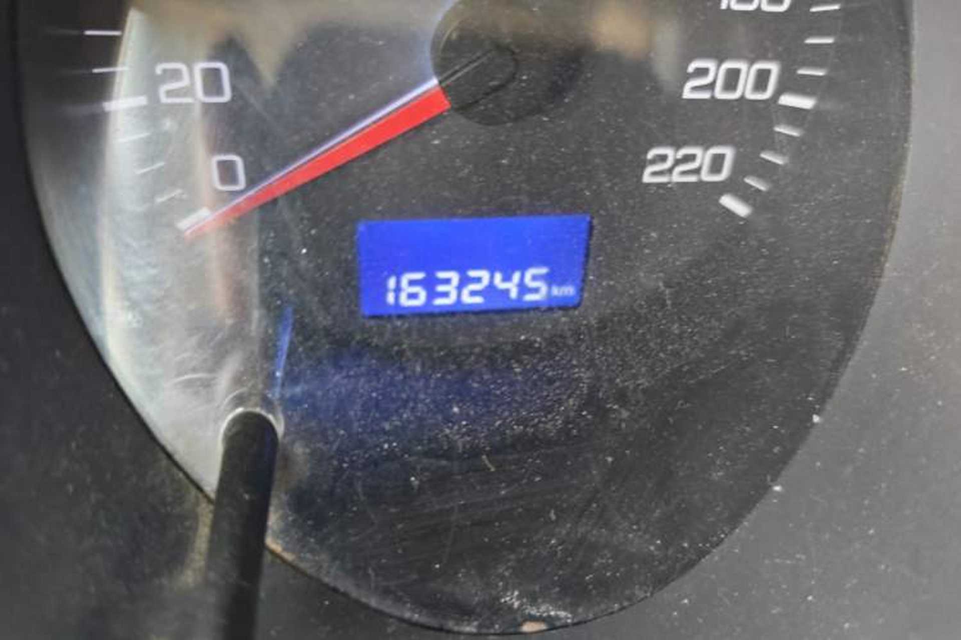 Used Dongfeng Aeolus H30 2012 CROSS 1.6L Manual Luxury Model Odometer Close Up