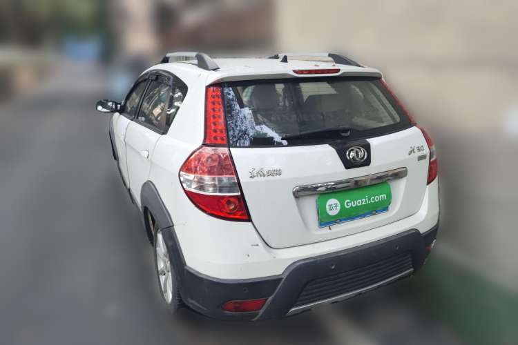 Used Dongfeng Aeolus H30 2012 CROSS 1.6L Manual Luxury Model Rear Left 45 Deg