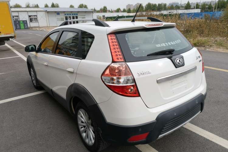 Used Dongfeng Aeolus H30 2012 CROSS 1.6L Manual Luxury Model Rear Left 45 Deg