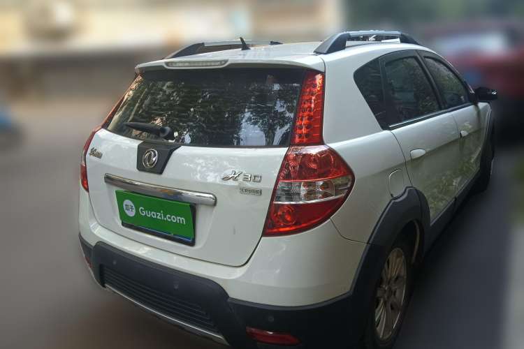 Used Dongfeng Aeolus H30 2012 CROSS 1.6L Automatic Luxury Model Rear Right 45 Deg