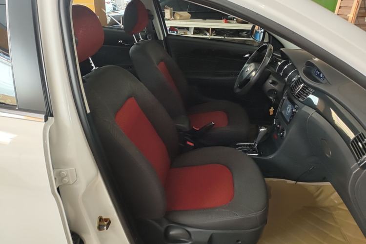Used Dongfeng Aeolus H30 2012 CROSS 1.6L Automatic Luxury Model Right Front Seat