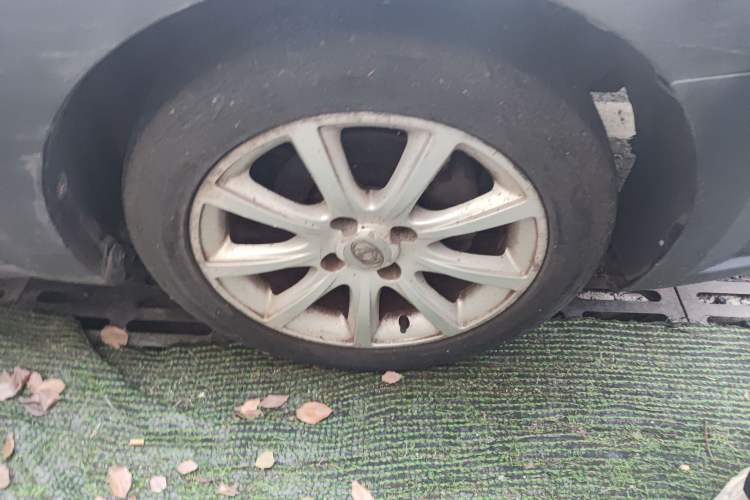 Used Dongfeng Aeolus H30 2012 CROSS 1.6L Manual Luxury Model Right Front Wheel Hub