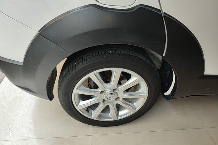 Used Dongfeng Aeolus H30 2012 CROSS 1.6L Automatic Luxury Model Right Rear Wheel Hub
