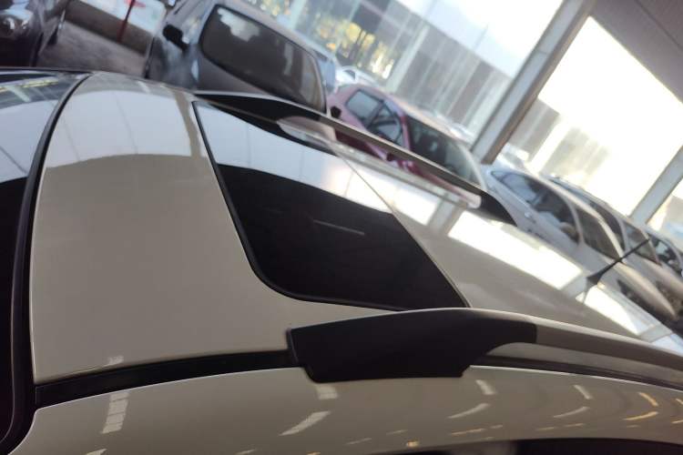 Used Dongfeng Aeolus H30 2012 CROSS 1.6L Automatic Zunyi Model Roof