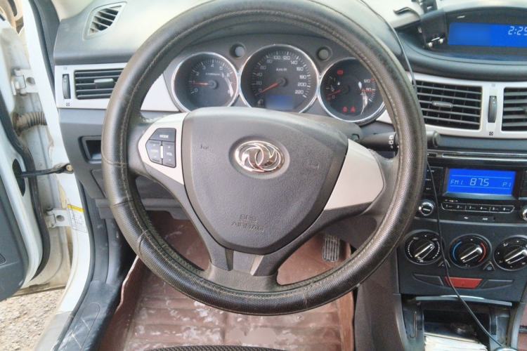 Used Dongfeng Aeolus H30 2012 CROSS 1.6L Manual Luxury Model Steering Wheel