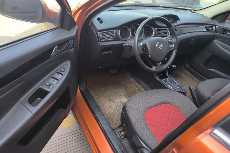 Used Dongfeng Aeolus H30 2012 CROSS 1.6L Automatic Luxury Model Driver Seat