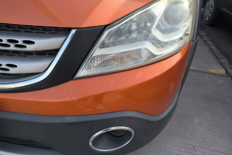 Used Dongfeng Aeolus H30 2012 CROSS 1.6L Automatic Luxury Model Left Front Headlight