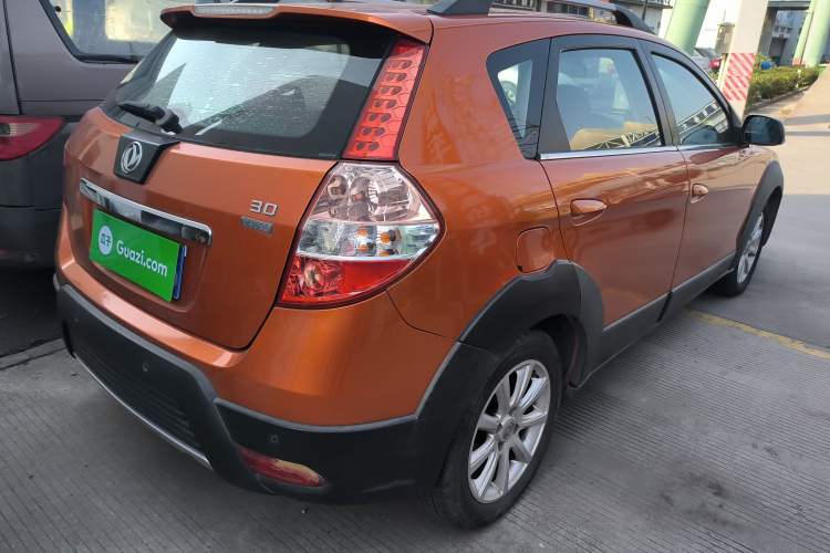 Used Dongfeng Aeolus H30 2012 CROSS 1.6L Automatic Luxury Model Rear Right 45 Deg