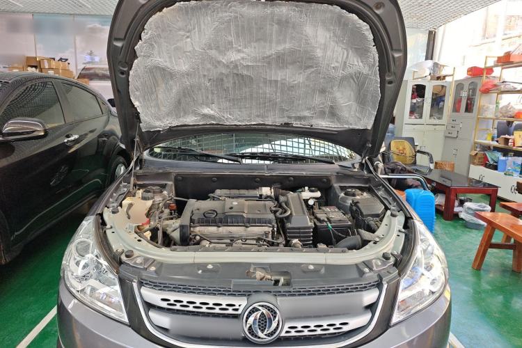 Used Dongfeng Aeolus H30 2013 CROSS 1.6L Manual Zunyi Model Engine Bay