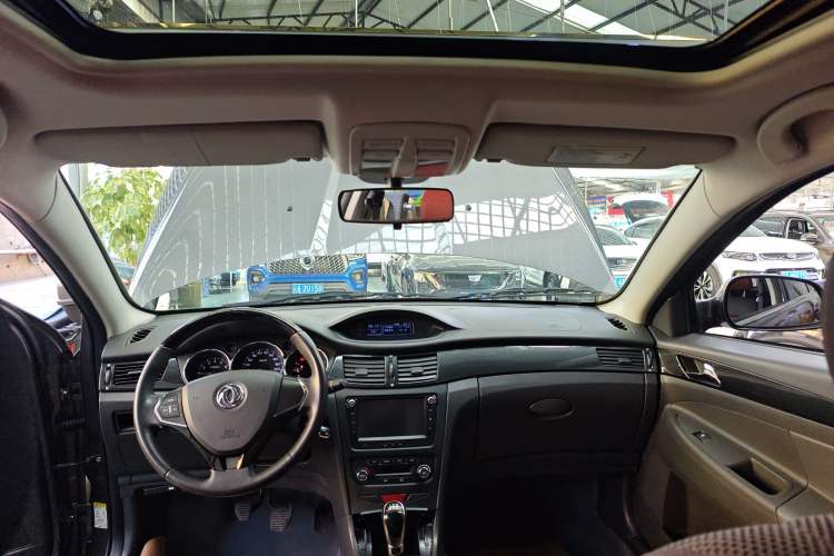 Used Dongfeng Aeolus H30 2013 CROSS 1.6L Manual Zunyi Model Headliner