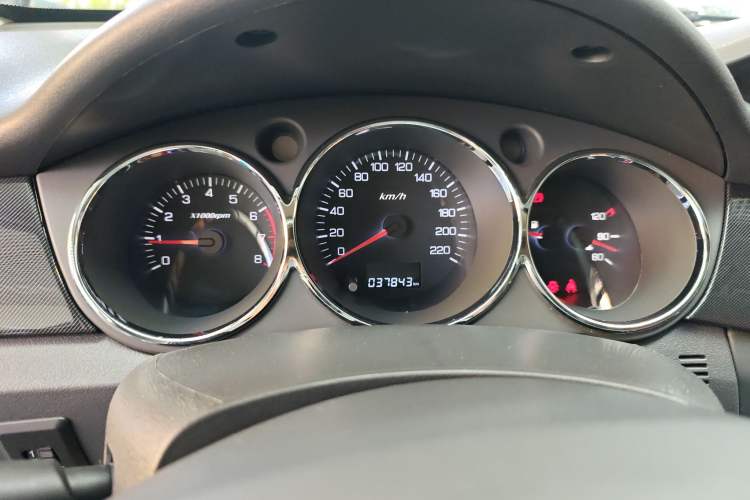 Used Dongfeng Aeolus H30 2013 CROSS 1.6L Manual Zunyi Model Instrument Cluster