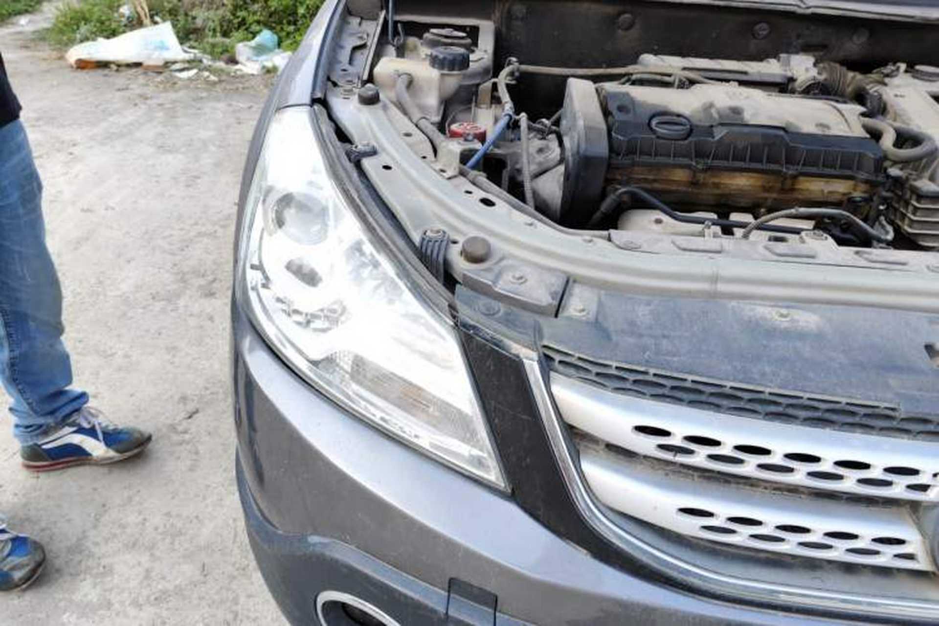 Used Dongfeng Aeolus H30 2013 CROSS 1.6L Manual Luxury Model Right Front Headlight