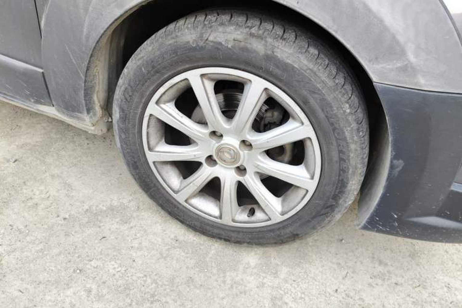 Used Dongfeng Aeolus H30 2013 CROSS 1.6L Manual Luxury Model Right Front Wheel Hub