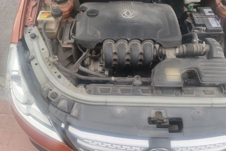 Used Dongfeng Aeolus H30 2013 CROSS 1.5L Automatic Luxury Model Engine Bay Right