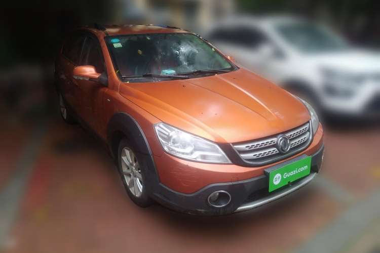 Used Dongfeng Aeolus H30 2013 CROSS 1.5L Manual Luxury Model Front Right 45 Deg