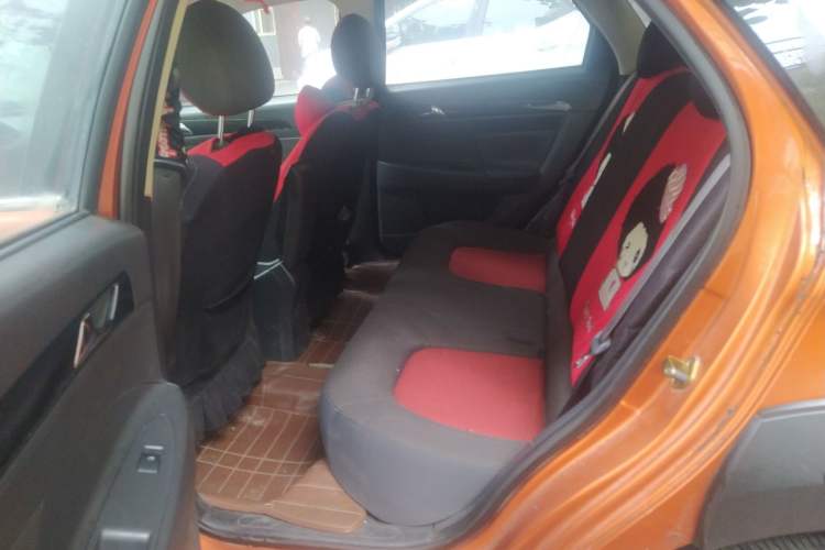 Used Dongfeng Aeolus H30 2013 CROSS 1.5L Manual Luxury Model Left Rear Seat