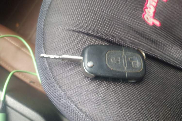 Used Dongfeng Aeolus H30 2013 CROSS 1.5L Manual Luxury Model Vehicle Key