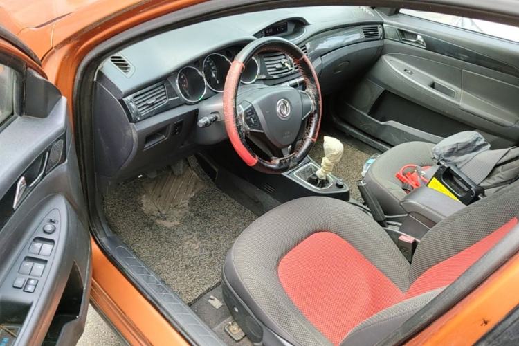 Used Dongfeng Aeolus H30 2013 CROSS 1.5L Manual Luxury Model Driver Seat