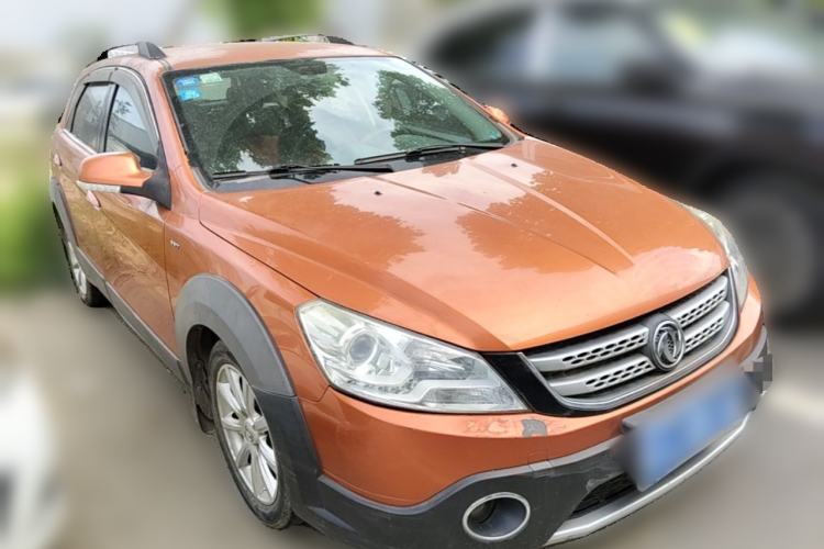 Used Dongfeng Aeolus H30 2013 CROSS 1.5L Manual Luxury Model Front Right 45 Deg