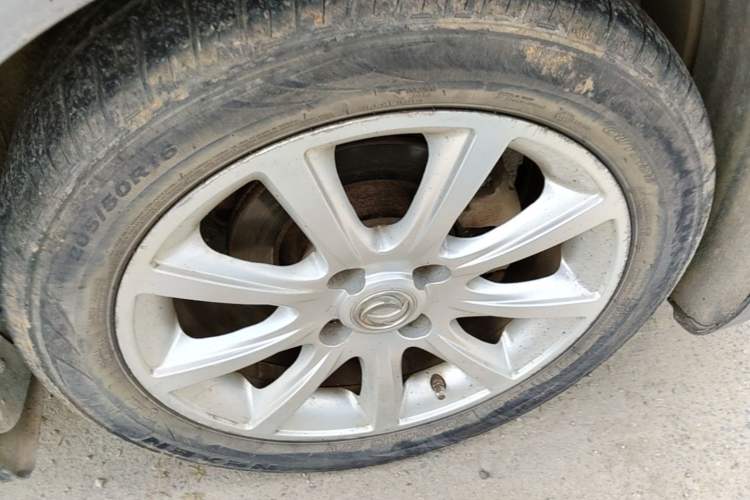 Used Dongfeng Aeolus H30 2013 CROSS 1.5L Manual Luxury Model Right Front Wheel Hub
