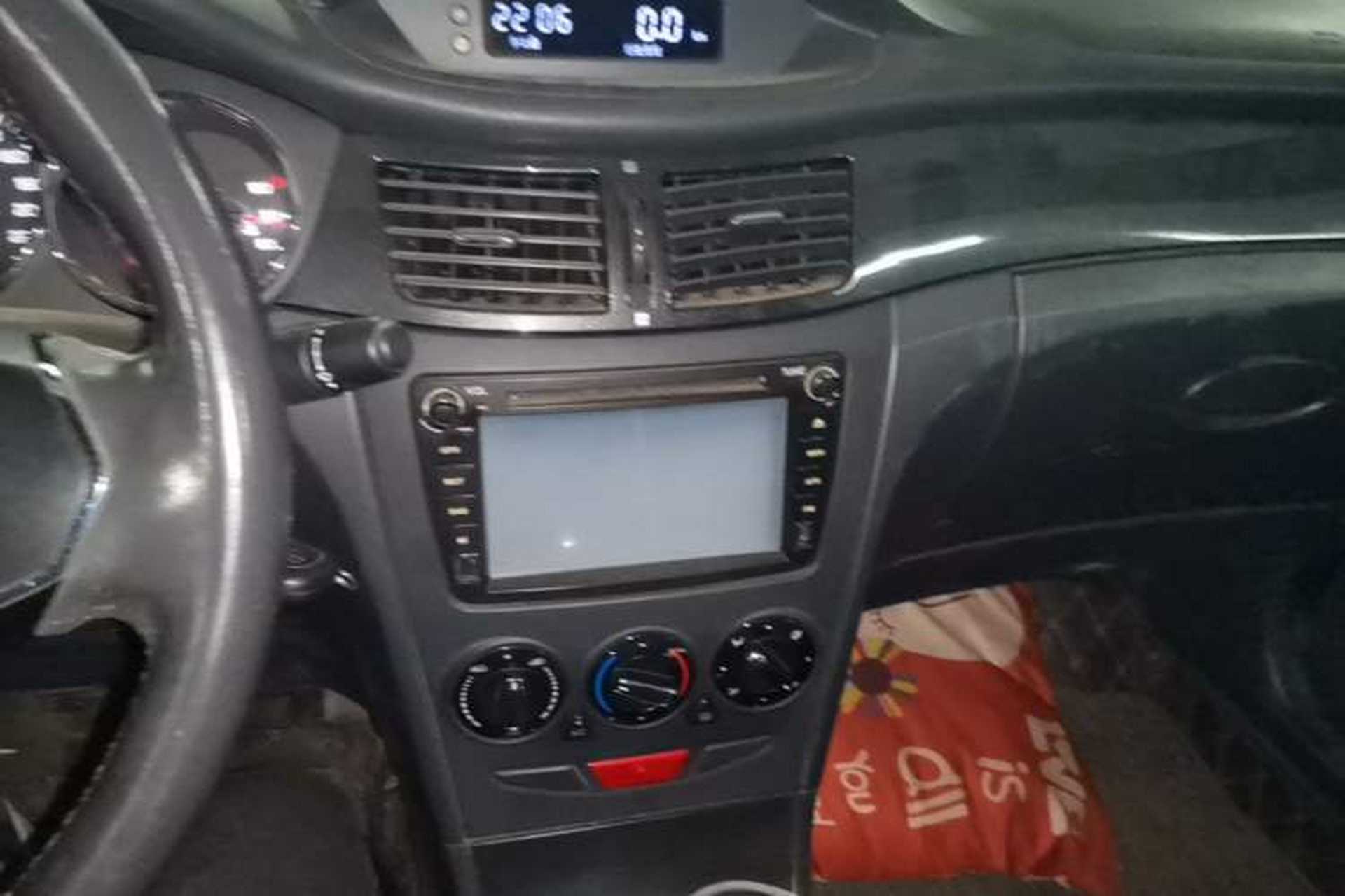 Used Dongfeng Aeolus H30 2013 CROSS 1.6L Manual Luxury Model Audio And AC Panel