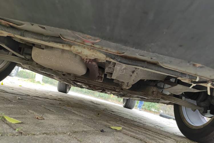 Used Dongfeng Aeolus H30 2013 CROSS 1.6L Manual Zunyi Model Chassis Front